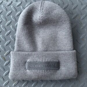 Canada Goose Tonal Emblem Gray Toque